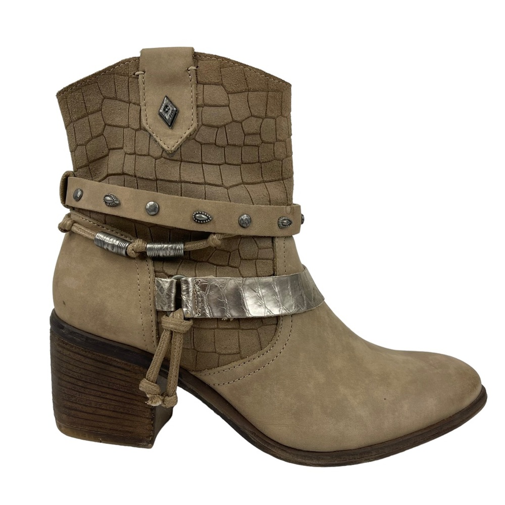 Bull Boxer Velia Women's Booties Size 9M